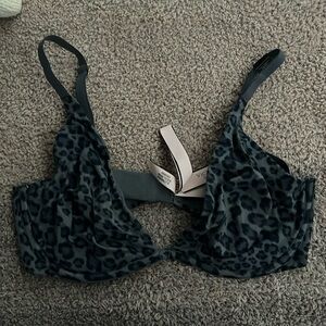 Victoria secret invisible unlined plunge bra